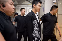 Nhân viên sống khốn khổ sau khi Ngô Diệc Phàm ngồi tù