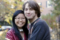 Yêu nhau 9 năm, cặp đôi nửa vòng Trái Đất bên nhau