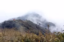 Vẻ đẹp trên đỉnh Bạch Mộc Lương Tử giữa núi rừng Tây Bắc