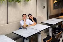 Tăng Thanh Hà hội ngộ Lương Mạnh Hải, hài hước khi chụp ảnh cùng nhau