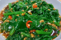 Loại rau có selen gấp 30 lần hành tây, làm rau trộn cực ngon