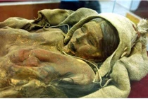 Phát hiện xác ướp 4.000 năm tuổi bị chôn vùi tại Trung Quốc