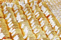 Giá vàng hôm nay 28/9: Trượt dốc?