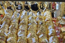 Giá vàng hôm nay 6/8: Đồng loạt bật tăng?