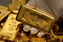 Giá vàng hôm nay 30/9: Giảm không phanh?