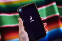 Thêm một quốc gia cấm cửa TikTok