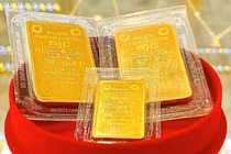 Giá vàng hôm nay 13/8: Đồng loạt tăng mạnh?