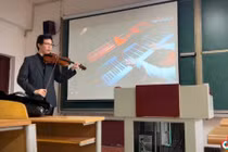 Clip hay Douyin: Nghệ sĩ vĩ cầm hay thầy giáo dạy nhạc