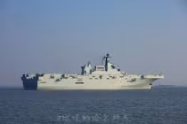 Tàu đổ bộ tấn công Type 075 thứ hai của Trung Quốc ra khơi lần đầu