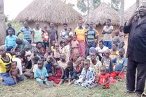 Niềm vui và nỗi khổ của người đàn ông có 12 vợ, 102 con