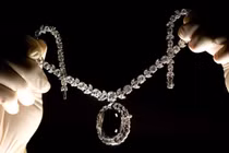 Bí ẩn lời nguyền từ 7 viên đá quý khiến ai cũng phải lạnh người