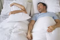 Cách chấm dứt tình trạng ngủ ngáy