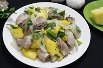 Lòng non xào dứa thơm ngon, lạ miệng cho bữa cơm tối