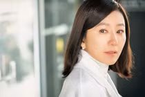 Chiêu ngoại tình của chồng từ chiếc mũ bảo hiểm