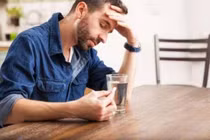 Cảnh báo: 3 thói quen 'uống nước' gây hại cho sức khỏe