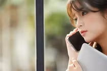 Tập hồ sơ chị chồng để quên khiến tôi lặng người