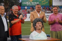 Tượng của Maradona bị chê bai