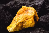 Uranium có gì đặc biệt mà được dùng để sản xuất bom nguyên tử?