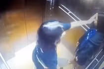 Hình ảnh cuối của 2 cô gái trước khi rơi lầu chung cư tử vong