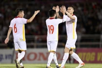 Đời tư kín đáo của Việt kiều Adriano Schmidt