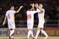 Đời tư kín đáo của Việt kiều Adriano Schmidt