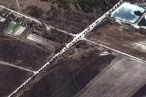 Nóng: Đoàn vận tải khổng lồ của Nga kéo tới sát thủ đô Kiev