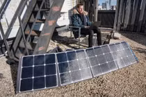 Cuộc sống ‘không dùng điện’ của người đàn ông ở New York