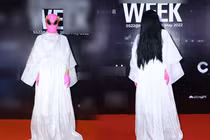 Trò lố của Tiktoker tại show thời trang