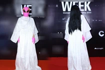 Trò lố của Tiktoker tại show thời trang