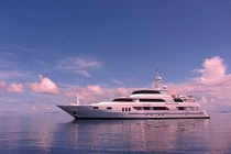 Bên trong siêu du thuyền trị giá 25 triệu USD của tỷ phú Australia