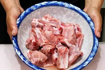 Dù có rẻ cũng đừng dại mà chọn mua 3 loại sườn này