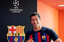 Chân dung người vợ bên Lewandowski 15 năm