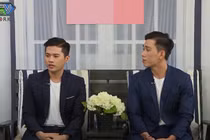 Chàng trai vội chia tay bạn gái để đến với Hot Boy phòng tập