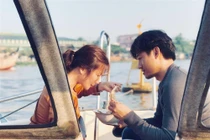 Quý Bình lần đầu khoe ảnh con đầu lòng với vợ đại gia