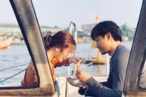 Quý Bình lần đầu khoe ảnh con đầu lòng với vợ đại gia