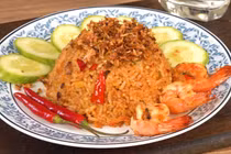 Học làm cơm chiên ớt kiểu Thái cho tín đồ ăn cay