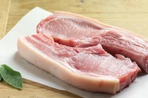 Đầu bếp dặn: Thịt nạc thái xong đừng vội cho ngay vào nồi