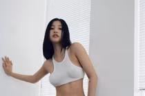 Mặc đẹp xuống phố với một công thức khoe eo thon