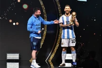 Ronaldo, Messi, Ibrahimovic và cuộc chiến 'pho tượng'