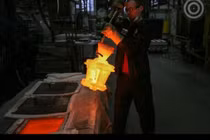 Soi bên trong nhà máy chế tạo động cơ máy bay Nga