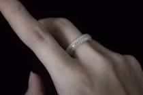 Chàng trai Cà Mau kiếm tiền từ nhẫn, vòng tay xương rắn