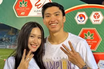 Nhà vô địch World Cup chúc mừng Đoàn Văn Hậu vô địch V-League 2022