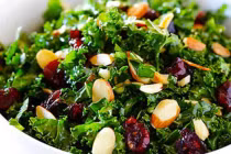 Thần dược có trong 1 loại rau chống được 6 chủng COVID-19