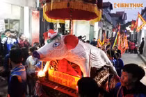 Cận cảnh lễ hội rước ông lợn độc đáo ở La Phù