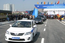 Thông xe cầu vượt thép “khủng” nhất Hà Nội