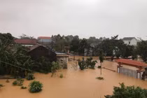 Hàng loạt hồ chứa ở miền Trung đang xả lũ