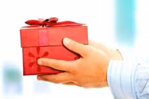 Cấm cán bộ tặng quà Tết cho cấp trên dưới mọi hình thức: "Khó mà dễ"