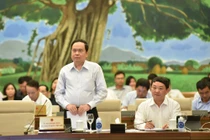 Cử tri bức xúc giá sách giáo khoa tăng cao, có dấu hiệu 'lợi ích nhóm'