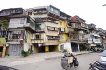 "Chung cư cũ mà sập, bao nhiêu người chết? giải thích sao với dân?"