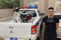 Bốc đầu xe máy rồi khoe trên mạng xã hội, nam thanh niên nhận quả đắng